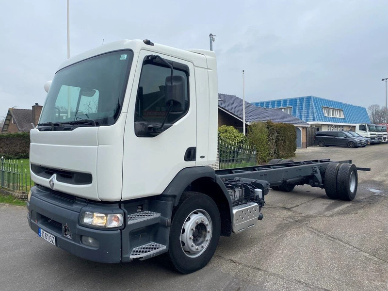 Renault Premium 250 BIG Axle long chassis - Kamion sa golom šasijom i zatvorenom kabinom: slika 2 Renault Premium 250 BIG Axle long chassis - Kamion sa golom šasijom i zatvorenom kabinom: slika 2