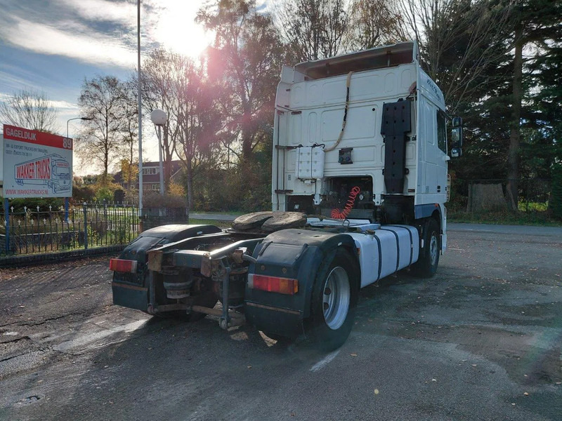 DAF XF 95.430 4x2 MANUAL ZF GEARBOX !! EURO 3 Engine !! - Tegljač: slika 3 DAF XF 95.430 4x2 MANUAL ZF GEARBOX !! EURO 3 Engine !! - Tegljač: slika 3