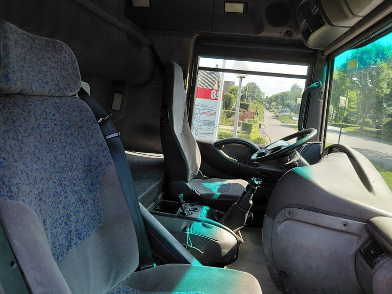 Renault Magnum AE 480 Manual ZF Gearbox PTO Kipper Hydraulic MACK engine - Tegljač: slika 4 Renault Magnum AE 480 Manual ZF Gearbox PTO Kipper Hydraulic MACK engine - Tegljač: slika 4