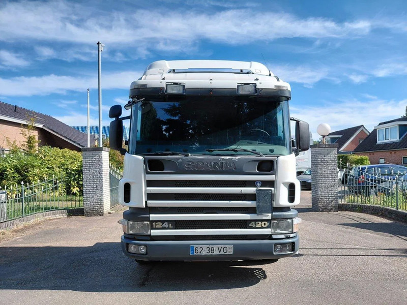 Scania P124-420 MANUAL + RETARDER !!!! 2 PIPES !!!! - Tegljač: slika 2 Scania P124-420 MANUAL + RETARDER !!!! 2 PIPES !!!! - Tegljač: slika 2