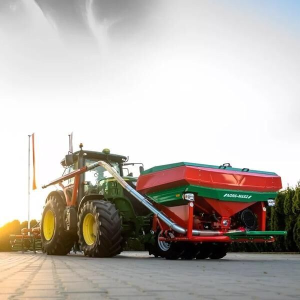 AGRO-MASZ IKAR - PNEUMATYCZNY SIEWNIK ZBOŻOWY (FRONTOWY) - Rasipač veštačkog đubriva: slika 2 AGRO-MASZ IKAR - PNEUMATYCZNY SIEWNIK ZBOŻOWY (FRONTOWY) - Rasipač veštačkog đubriva: slika 2