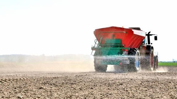 AGRO-MASZ Rozsiewacz REWO - Rasipač veštačkog đubriva: slika 5 AGRO-MASZ Rozsiewacz REWO - Rasipač veštačkog đubriva: slika 5