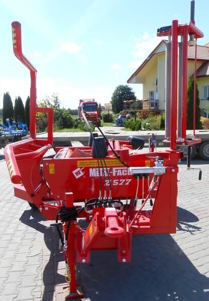 METAL-FACH Owijarka do bel Z577/ Samozaładowcza - Omotač za bale: slika 1 METAL-FACH Owijarka do bel Z577/ Samozaładowcza - Omotač za bale: slika 1
