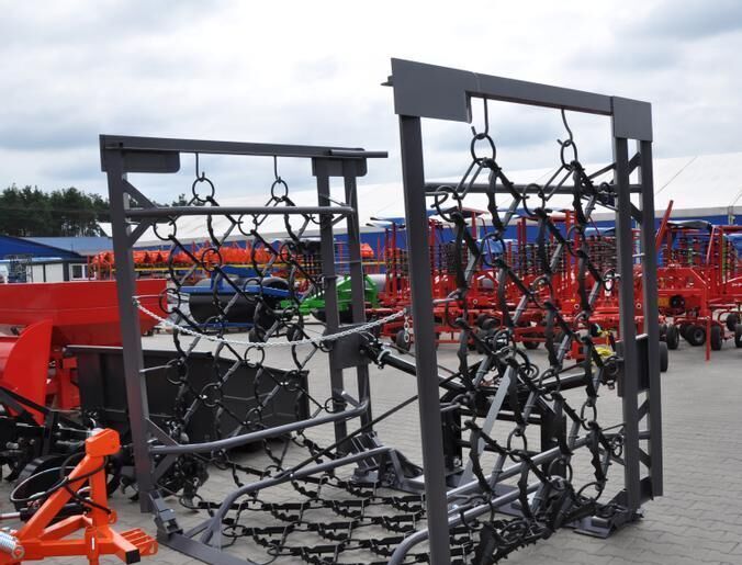 Metal-Technik Włóka łąkowo – polowa 8m / 4 rzędy - Lančana drljača: slika 1 Metal-Technik Włóka łąkowo – polowa 8m / 4 rzędy - Lančana drljača: slika 1