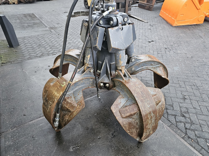 Almost new fuchs hdms 500 l scrap grab fuchs mahl 400l - Kuka za Poljoprivredna mašina: slika 5 Almost new fuchs hdms 500 l scrap grab fuchs mahl 400l - Kuka za Poljoprivredna mašina: slika 5