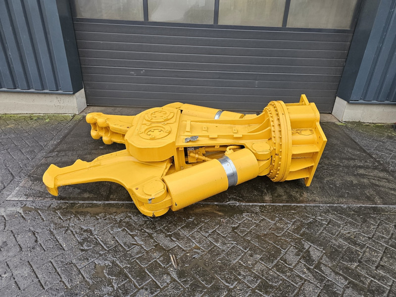 Epiroc atlas copco kruppcc3000 crusher atlas copco cc epiroc - Makaze za rušenje: slika 1 Epiroc atlas copco kruppcc3000 crusher atlas copco cc epiroc - Makaze za rušenje: slika 1