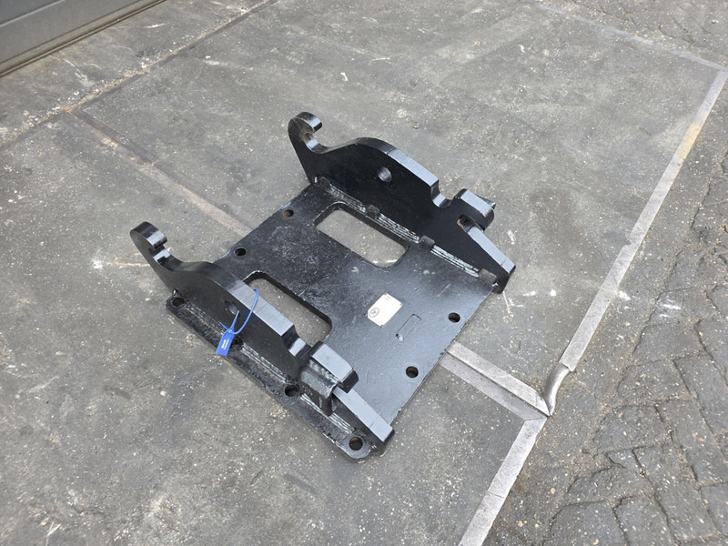 Kopplaat npk cw40 cw30 adapter plate verachtert cw40 - Brza spojnica za Građevinska mašina: slika 2 Kopplaat npk cw40 cw30 adapter plate verachtert cw40 - Brza spojnica za Građevinska mašina: slika 2