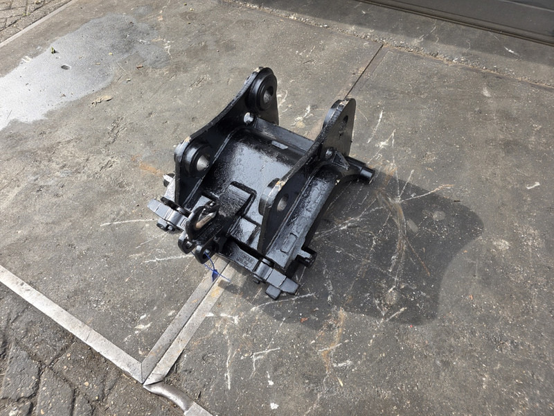 Snelwissel cw30 cw 40 verachtert coupler verachtert cw30 cw 40 - Brza spojnica za Građevinska mašina: slika 1 Snelwissel cw30 cw 40 verachtert coupler verachtert cw30 cw 40 - Brza spojnica za Građevinska mašina: slika 1