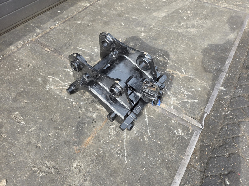 Snelwissel cw30 cw 40 verachtert coupler verachtert cw30 cw 40 - Brza spojnica za Građevinska mašina: slika 2 Snelwissel cw30 cw 40 verachtert coupler verachtert cw30 cw 40 - Brza spojnica za Građevinska mašina: slika 2