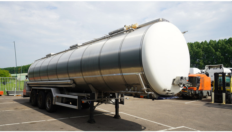 Burg 3 AXLE FOOD TRAILER 38.200LTR - Poluprikolica cisterna: slika 3 Burg 3 AXLE FOOD TRAILER 38.200LTR - Poluprikolica cisterna: slika 3