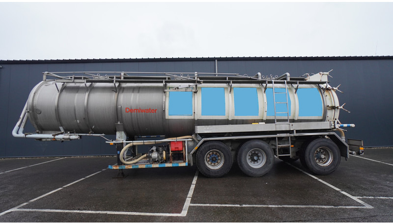 Burg 3 AXLE WATER TANK 29.975LTR - Poluprikolica cisterna: slika 1 Burg 3 AXLE WATER TANK 29.975LTR - Poluprikolica cisterna: slika 1