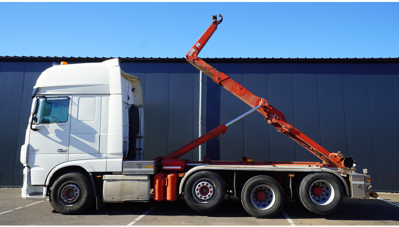 DAF XF460 8X2 HOOKARM SYSTEM TRUCK - Kamion sa hidrauličnom kukom: slika 1 DAF XF460 8X2 HOOKARM SYSTEM TRUCK - Kamion sa hidrauličnom kukom: slika 1