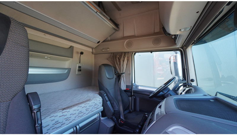 DAF XF460 8X2 HOOKARM SYSTEM TRUCK - Kamion sa hidrauličnom kukom: slika 5 DAF XF460 8X2 HOOKARM SYSTEM TRUCK - Kamion sa hidrauličnom kukom: slika 5