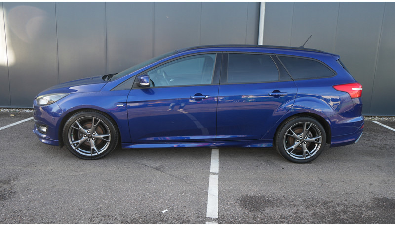 Ford Focus WAGON 1.5TDCI ST-Line - Minibus, Putnički kombi: slika 1 Ford Focus WAGON 1.5TDCI ST-Line - Minibus, Putnički kombi: slika 1