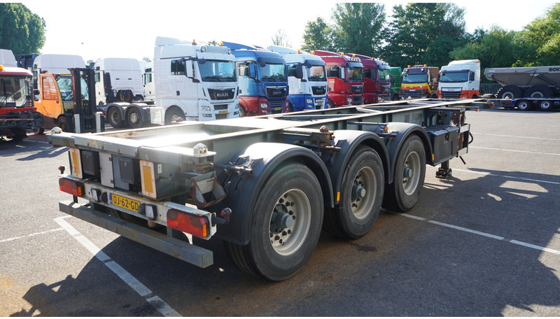 Groenewegen 3 AXLE CONTAINER TRANSPORT TRAILER - Poluprikolica za prevoz kontejnera/ Poluprikolica sa promenjivim sandukom: slika 4 Groenewegen 3 AXLE CONTAINER TRANSPORT TRAILER - Poluprikolica za prevoz kontejnera/ Poluprikolica sa promenjivim sandukom: slika 4