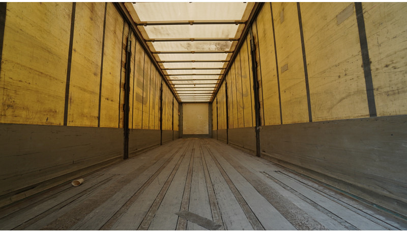 Groenewegen 3 AXLE CURTAINSIDE TRAILER - Poluprikolica sa ceradom: slika 4 Groenewegen 3 AXLE CURTAINSIDE TRAILER - Poluprikolica sa ceradom: slika 4