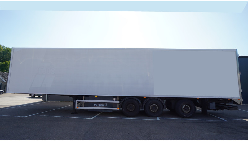 H.T.F. 3 AXLE FRIGO TRAILER CARRIER VECTOR 1800 - Poluprikolica hladnjače: slika 1 H.T.F. 3 AXLE FRIGO TRAILER CARRIER VECTOR 1800 - Poluprikolica hladnjače: slika 1