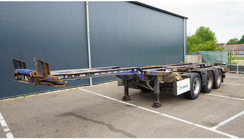 Krone 3 AXLE CONTAINER TRANSPORT TRAILER EXTENDABLE 45 FT - Poluprikolica za prevoz kontejnera/ Poluprikolica sa promenjivim sandukom: slika 2 Krone 3 AXLE CONTAINER TRANSPORT TRAILER EXTENDABLE 45 FT - Poluprikolica za prevoz kontejnera/ Poluprikolica sa promenjivim sandukom: slika 2