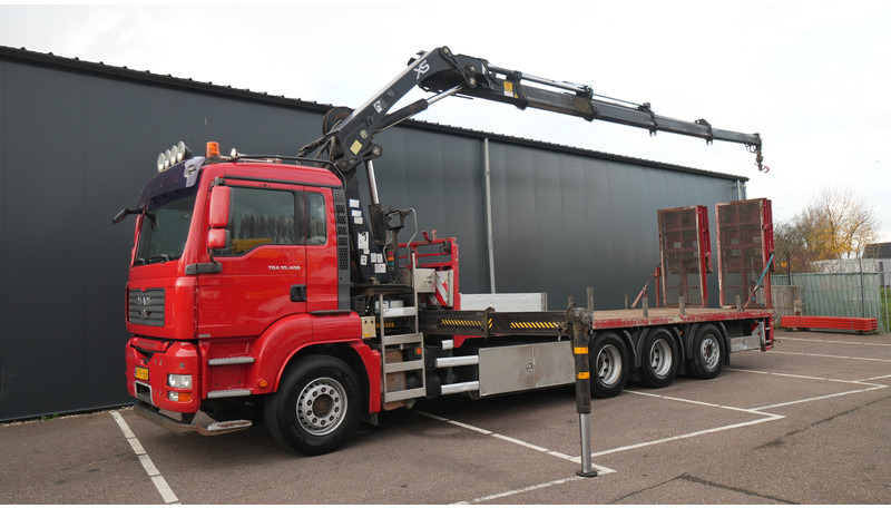 MAN TGA 35.400 8X4 MACHINE/CAR TRANSPORT WITH HIAB 244 EP-4 HI-DUO CRANE 364.000KM - Kamion sa dizalicom: slika 2 MAN TGA 35.400 8X4 MACHINE/CAR TRANSPORT WITH HIAB 244 EP-4 HI-DUO CRANE 364.000KM - Kamion sa dizalicom: slika 2