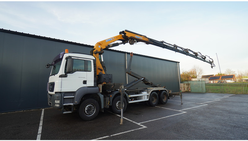 MAN TGS 35.400 8X4 HOOKARM SYSTEM WITH EFFER 305/11/6S - Kamion sa dizalicom: slika 2 MAN TGS 35.400 8X4 HOOKARM SYSTEM WITH EFFER 305/11/6S - Kamion sa dizalicom: slika 2