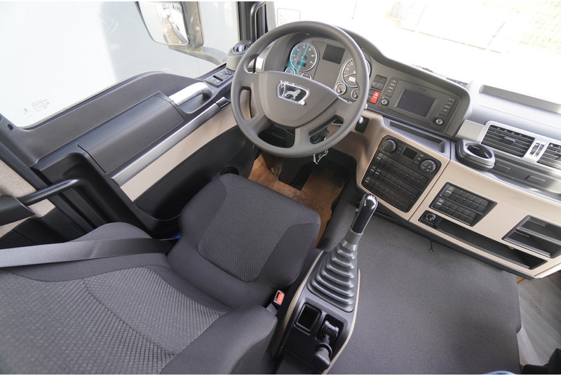 MAN TGS41.400 8X4 BB-WW NEW UNUSED CHASSIS EURO3 - Kamion sa golom šasijom i zatvorenom kabinom: slika 5 MAN TGS41.400 8X4 BB-WW NEW UNUSED CHASSIS EURO3 - Kamion sa golom šasijom i zatvorenom kabinom: slika 5