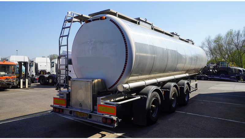 Magyar 3 AXLE FOOD TANK TRAILER 41.410LTR - Poluprikolica cisterna: slika 5 Magyar 3 AXLE FOOD TANK TRAILER 41.410LTR - Poluprikolica cisterna: slika 5