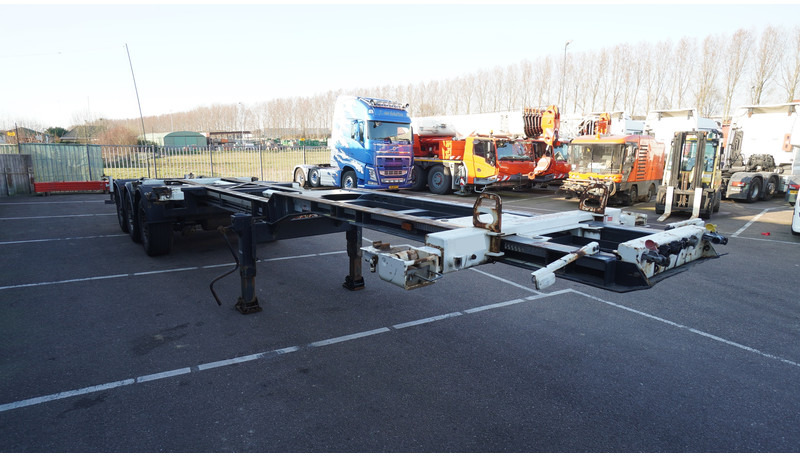 Renders 3 AXLE EXTENDABLE CONTAINER TRANSPORT TRAILER - Poluprikolica za prevoz kontejnera/ Poluprikolica sa promenjivim sandukom: slika 3 Renders 3 AXLE EXTENDABLE CONTAINER TRANSPORT TRAILER - Poluprikolica za prevoz kontejnera/ Poluprikolica sa promenjivim sandukom: slika 3