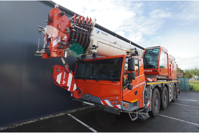 Tadano-Faun ATF60G-3 6X6X6 WITH JIB - Kamion sa dizalicom: slika 2 Tadano-Faun ATF60G-3 6X6X6 WITH JIB - Kamion sa dizalicom: slika 2