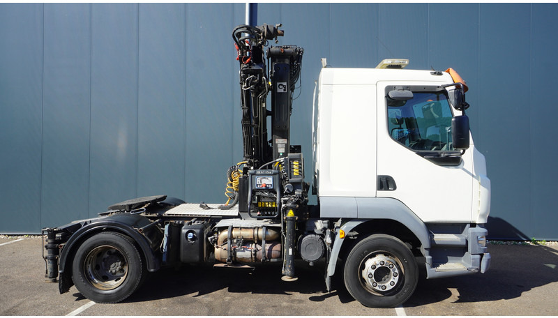 DAF LF 220 WITH HIAB XS111 HI DUO CRANE 238.000KM - Tegljač: slika 4 DAF LF 220 WITH HIAB XS111 HI DUO CRANE 238.000KM - Tegljač: slika 4