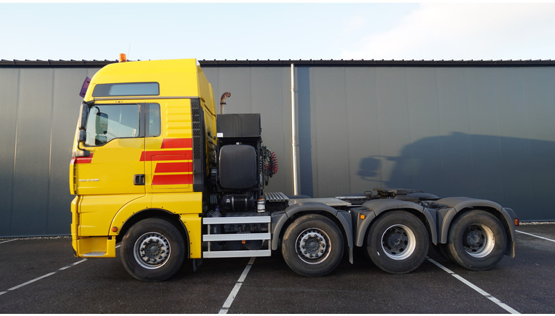 MAN TGA 41.530 8X4 160 TON'S RETARDER 283.000KM - Tegljač: slika 1 MAN TGA 41.530 8X4 160 TON'S RETARDER 283.000KM - Tegljač: slika 1