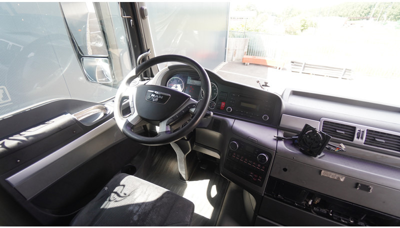 MAN TGX 18.400 EURO 5 802.000KM - Tegljač: slika 5 MAN TGX 18.400 EURO 5 802.000KM - Tegljač: slika 5