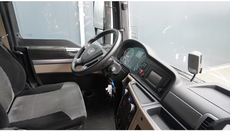 MAN TGX 18.500 XXL MEGA 701.000KM - Tegljač: slika 5 MAN TGX 18.500 XXL MEGA 701.000KM - Tegljač: slika 5