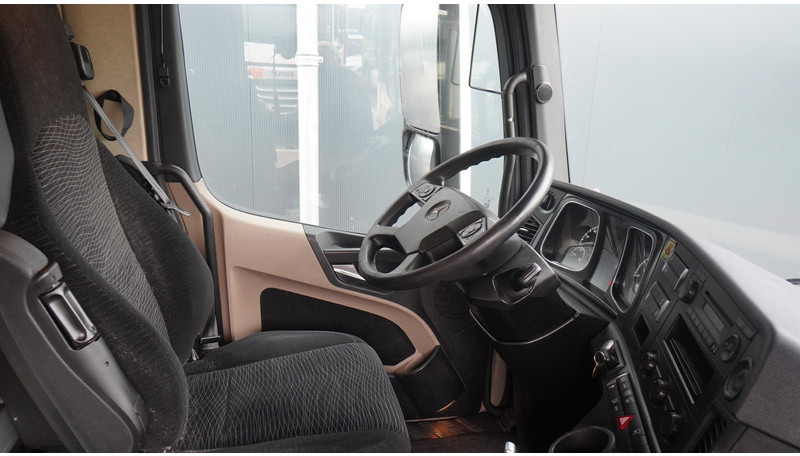 Mercedes-Benz ACTROS 1942 EURO 6 879.200KM - Tegljač: slika 5 Mercedes-Benz ACTROS 1942 EURO 6 879.200KM - Tegljač: slika 5