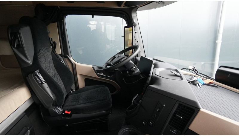 Mercedes-Benz ACTROS 1945 GIGASPACE 649.700KM - Tegljač: slika 5 Mercedes-Benz ACTROS 1945 GIGASPACE 649.700KM - Tegljač: slika 5