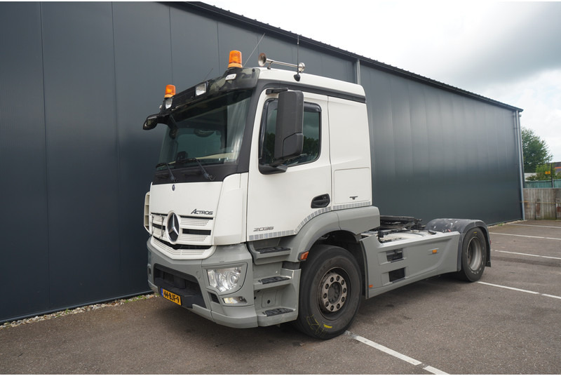 Mercedes-Benz ACTROS 2036 ADR 663.000KM - Tegljač: slika 3 Mercedes-Benz ACTROS 2036 ADR 663.000KM - Tegljač: slika 3