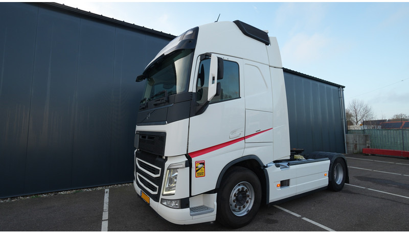Volvo FH 460 EURO 6 GLOBETROTTER 674.300KM - Tegljač: slika 3 Volvo FH 460 EURO 6 GLOBETROTTER 674.300KM - Tegljač: slika 3