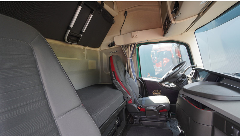 Tegljač Volvo FH 500 6X2 EURO 6 GLOBETROTTER: slika 6