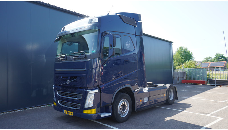 Volvo FH460 EURO 6 GLOBETROTTER 833.000KM - Tegljač: slika 3 Volvo FH460 EURO 6 GLOBETROTTER 833.000KM - Tegljač: slika 3