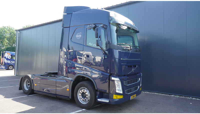 Volvo FH460 EURO 6 GLOBETROTTER 833.000KM - Tegljač: slika 4 Volvo FH460 EURO 6 GLOBETROTTER 833.000KM - Tegljač: slika 4