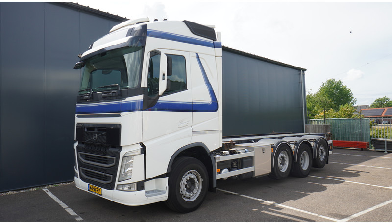 Volvo FH 460 8X2 20 FT CONTAINER TRANSPORT TRUCK - Kamion za prevoz kontejnera/ Kamion sa promenjivim sandukom: slika 3 Volvo FH 460 8X2 20 FT CONTAINER TRANSPORT TRUCK - Kamion za prevoz kontejnera/ Kamion sa promenjivim sandukom: slika 3