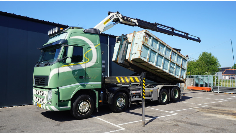 Volvo FH 540 8X2 HOOKARM SYSTEM WITH PALFINGER PK 20002 CRANE - Kamion sa dizalicom: slika 2 Volvo FH 540 8X2 HOOKARM SYSTEM WITH PALFINGER PK 20002 CRANE - Kamion sa dizalicom: slika 2