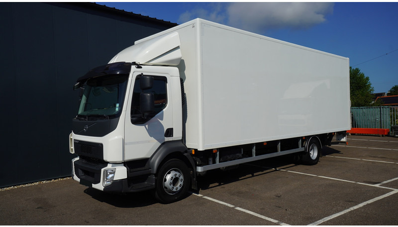 Volvo FL 250 CLOSED BOX 65.000KM - Kamion sa zatvorenim sandukom: slika 3 Volvo FL 250 CLOSED BOX 65.000KM - Kamion sa zatvorenim sandukom: slika 3