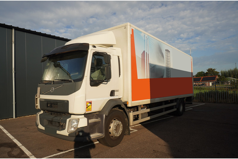 Volvo FL 280 CLOSED BOX BROKEN ENGINE NOT DRIVABLE - Kamion sa zatvorenim sandukom: slika 2 Volvo FL 280 CLOSED BOX BROKEN ENGINE NOT DRIVABLE - Kamion sa zatvorenim sandukom: slika 2