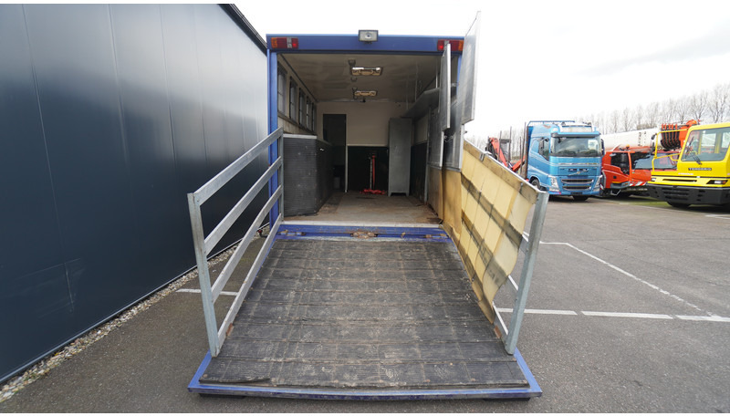 Volvo FL 6-9 HORSE TRANSPORT 341.000KM MANUAL GEARBOX - Kamioni za prevoz konja: slika 5 Volvo FL 6-9 HORSE TRANSPORT 341.000KM MANUAL GEARBOX - Kamioni za prevoz konja: slika 5