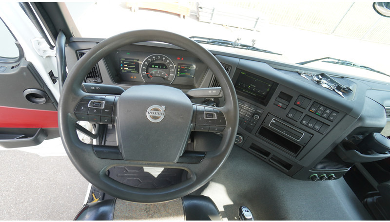 Volvo FMX 460 8X4 OPEN BOX WITH HIAB X-HIPRO 232 E-3 CRANE - Kamion sa dizalicom: slika 5 Volvo FMX 460 8X4 OPEN BOX WITH HIAB X-HIPRO 232 E-3 CRANE - Kamion sa dizalicom: slika 5