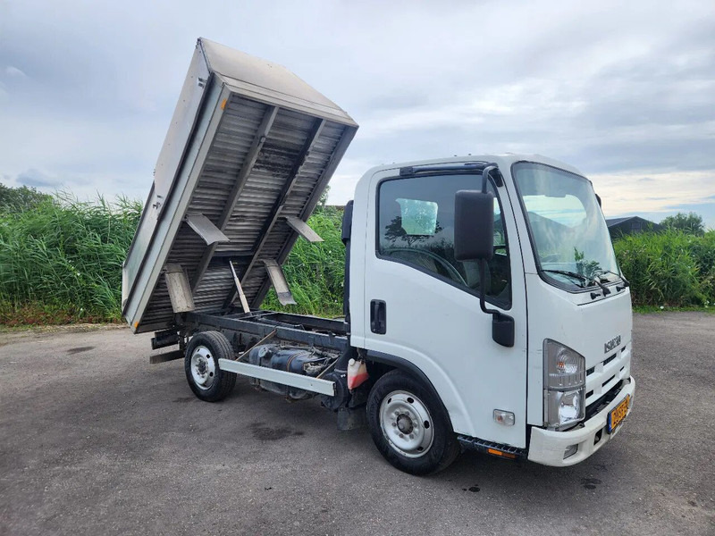 Isuzu N 2011, 3.0L, Euro 5, 157000km, Manual, New APK/TUV - Dostavno vozilo istovarivač: slika 1 Isuzu N 2011, 3.0L, Euro 5, 157000km, Manual, New APK/TUV - Dostavno vozilo istovarivač: slika 1