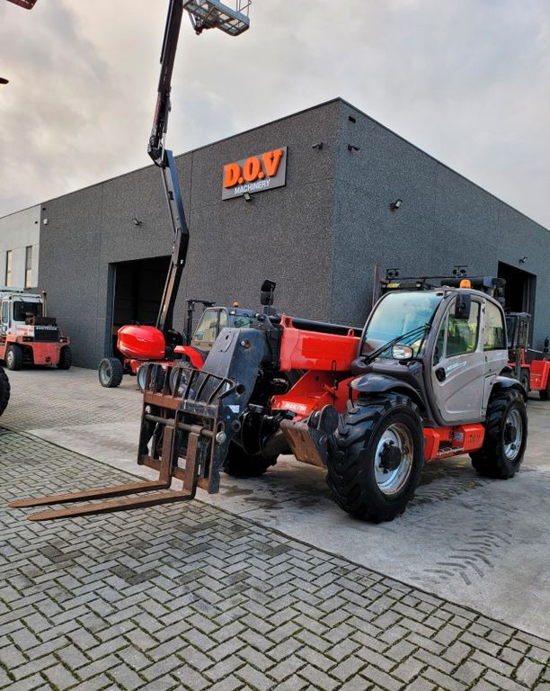 Manitou MT 1135 - Teleskopski upravljač: slika 1 Manitou MT 1135 - Teleskopski upravljač: slika 1