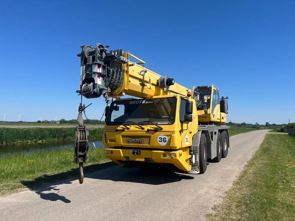 Grove GMK 3060 - Autokran za sve terene: slika 2 Grove GMK 3060 - Autokran za sve terene: slika 2