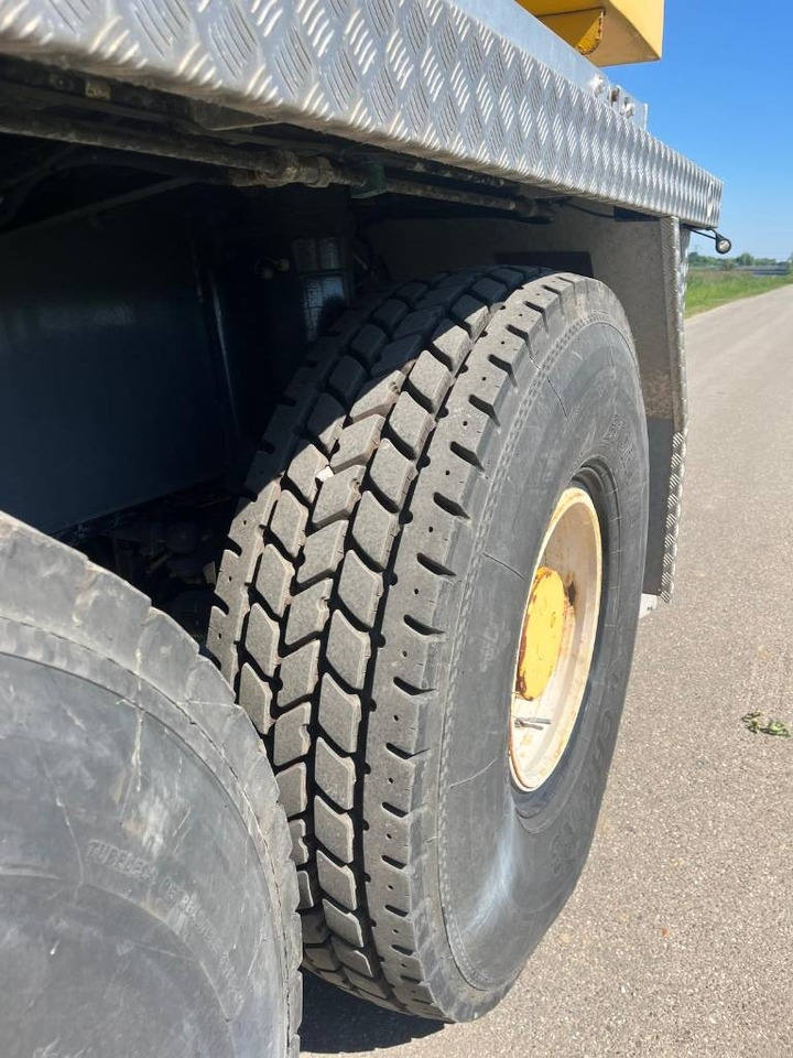 Grove GMK 3060 - Autokran za sve terene: slika 3 Grove GMK 3060 - Autokran za sve terene: slika 3