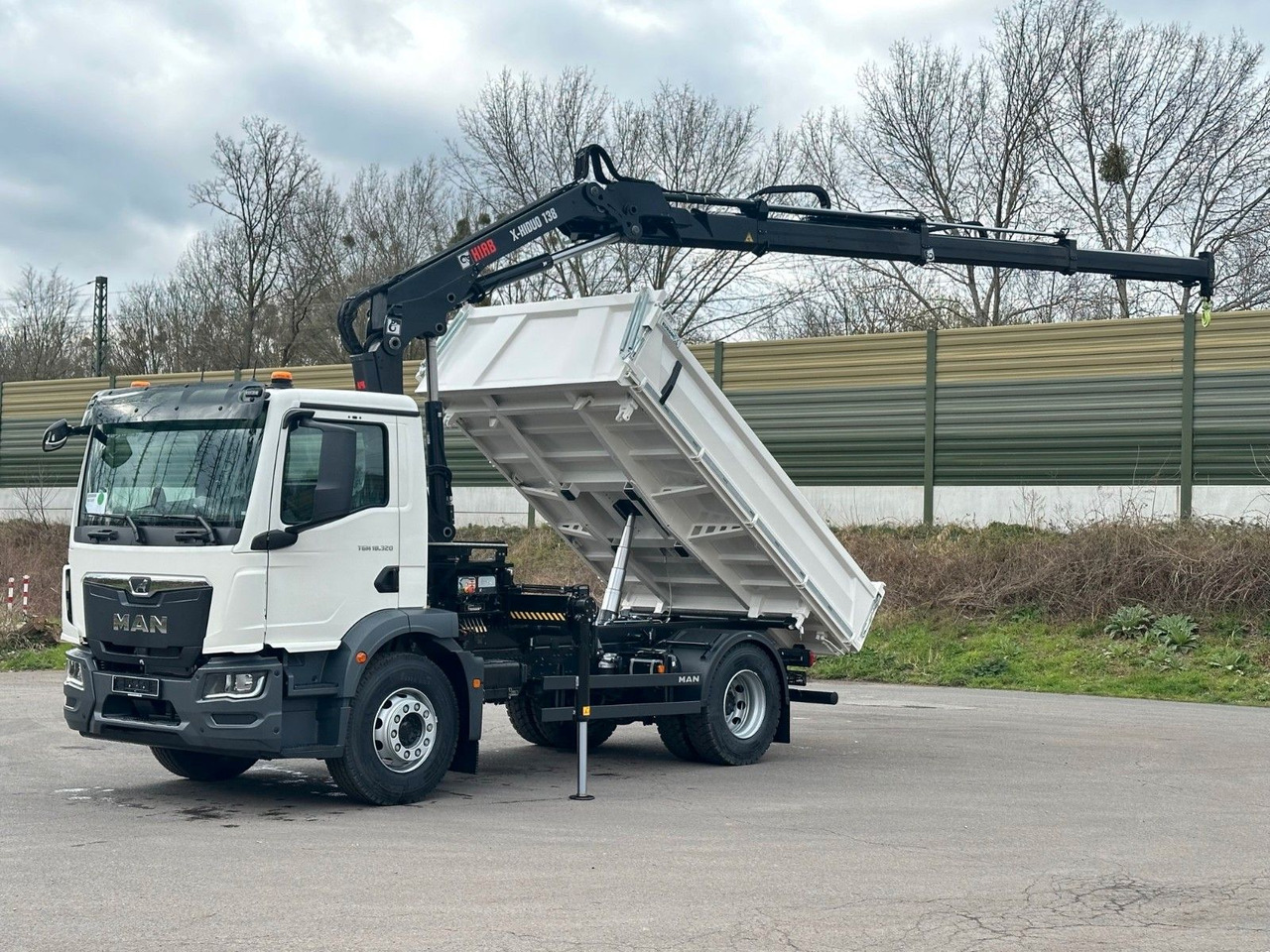 MAN TGM 18.320 4x2 Euro6e Hiab X-HiDuo 138DS-3 MAN TGM 18.320 4x2 Euro6e Hiab X-HiDuo 138DS-3 - Kamion sa dizalicom, Istovarivač: slika 4 MAN TGM 18.320 4x2 Euro6e Hiab X-HiDuo 138DS-3 MAN TGM 18.320 4x2 Euro6e Hiab X-HiDuo 138DS-3 - Kamion sa dizalicom, Istovarivač: slika 4